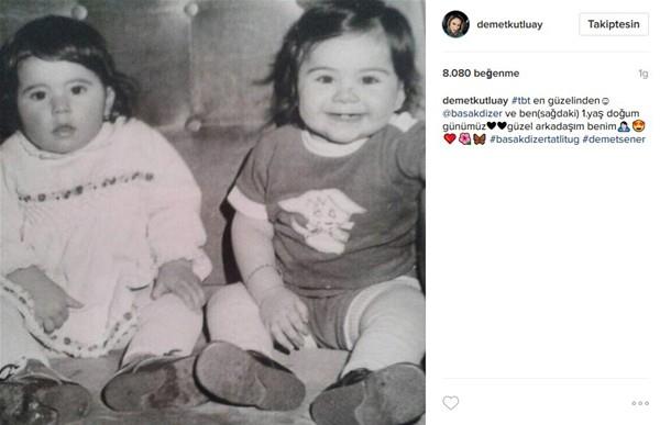 Bu fotorafta henz daha bir yanda ekilmi bir karesini paylaan Demet Kutluay&#8217;n yanndaysa Baak Dizer oturuyor.Demet&#8217;in &#8216;birinci ya gnmde&#8217; diyerek paylat fotoraf Baak Dizer&#8217;in gerek yan da ortaya kard. evresine 80 doumlu olduunu syleyen Dizer, 78 ylna ait bu fotorafta Demet Kutluay&#8217;la yan yana otururken grlyor.
