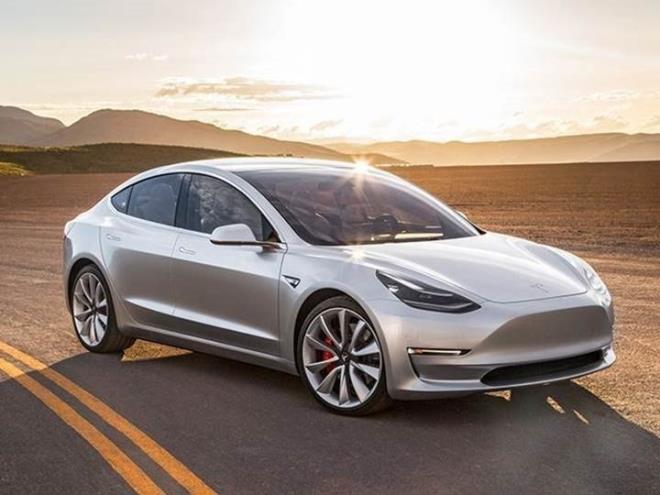 2. Tesla Model 3 (354 - 499 km)