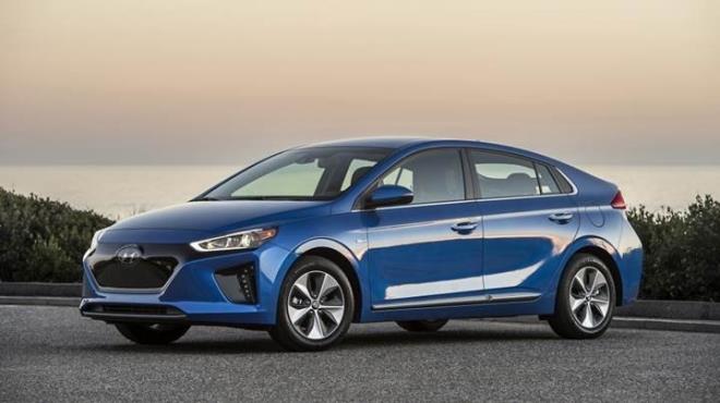 8. Hyundai IONIQ Electric (200 km)