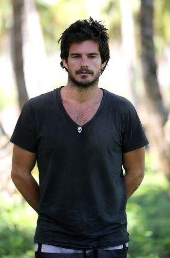 "Gl bir All Star takmnn karsna basit bir takm kmayacaktr. Gnlller de efsane bir takm olacaktr. Cumaali ye ok byk saygm var. 1700 kilometre yrmek byk bir azim.    Daha nce Survivor'da Turabi ile olan gerginlikleri hakknda konuan Hakan Hatipolu "Turabi ile aramda bir ey yok nk grmlmz yok. Sadece Kbrs'ta finalden sonra tebrik etmitim onu. Onunla ayn takmda olmak benim iin gzel bir ey deil. Benim isteim onun gibi 2 kere ampiyon olmu birine kar yarmak."    te Turabi'nin Survivor aklamas ve yarmaclar hakknda bilmeniz gerekenler: