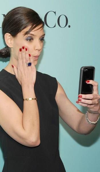 Katie Holmes    2014'teki Tiffany's Blue Book Gala'da