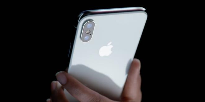 Apple'n iPhone serisinin 10'uncu ylna zel olarak gelitirdii ve bugne kadar rettii en pahal iPhone modeli olarak da dikkat eken telefonun daha byk bir kardei ile eyll aynda karlaabiliriz.