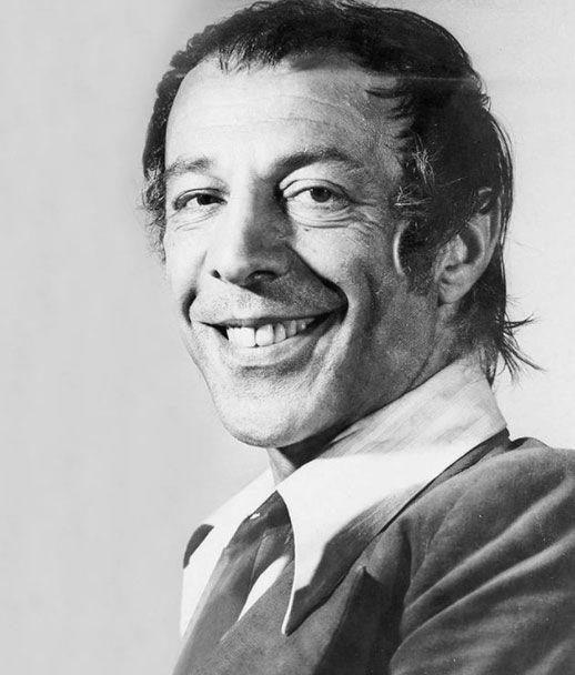 brahim Tatlses<p>      "Yeilam&#8217;n koca nar, byk usta Mnir zkul&#8217;u kaybettik, ok zgnm... Ailesinin, sevenlerinin ve sinemamzn ba saolsun... ALLAH rahmet eylesin, mekan cennet olsun..."