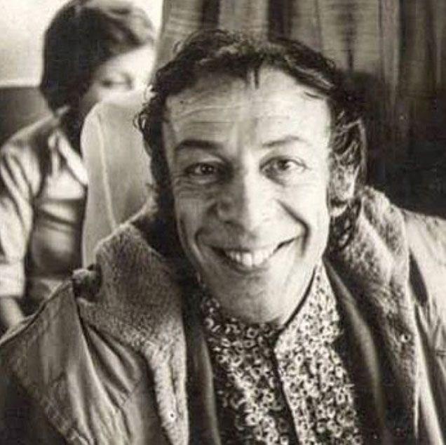 'ebnem Bozoklu'  <p>    Ah be Mnir zkul... Hepimiz hala Hababamlyz, hepimizin gzya senin bir &#8220;bana bak beyim&#8221; demene bal hala... ok zgnm. Bamz saolsun. Nurlar iinde yat ustam.