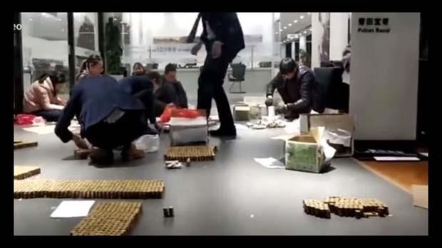 11 bin dolarlk peinat bozuk parayla dedi.