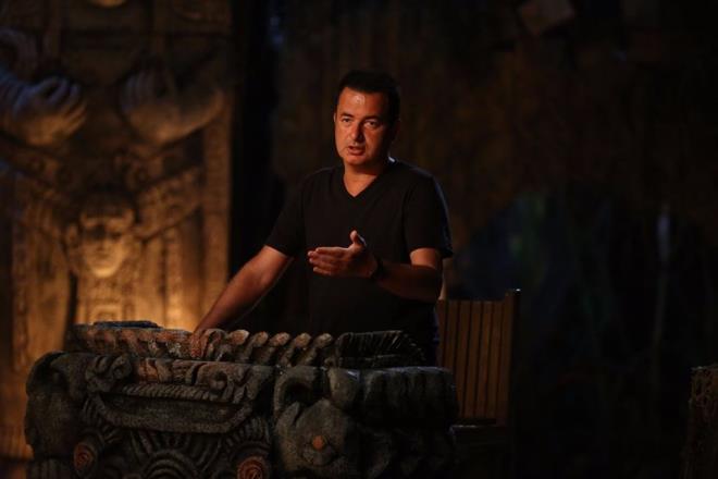 Survivor 2018 iin geri saym balad. Yaynlanan dier tm sezonlarndan daha heyecanl bir sezonun bizleri bekledii Survivor 2018 iin Acun Ilcal, bombalar birer birer patlatyor. Bazen katlacak isimleri kendisi aklyor bazen de yaramaclar kendileri Survivor 2018'e katlacaklarn aklyor. Bu durum Survivor 2018 iin beklenti seviyesini kat be kat arttryor. Son gnlerde ise iki yeni isim iin daha Survivor'a katlaca iddias ortaya atld. Peki o yeni isimler kimler?