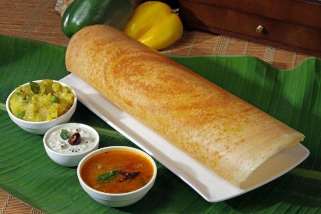 Masala Dosa  <br>  Hint mutfann en farkl lezzetlerinden biri olan Masala Dosa her ne kadar krepleri andrsada baharatl tad ve iine konulan farkl soslarla son derece farkl bir tada sahip.