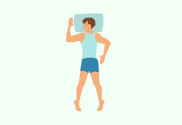 Deniz yldz pozisyonu<p>      Bu pozisyonda uyuyan insanlar son derece rahat ve geni davranrlar. Olabildiince dertsiz tasasz grnrler; ancak konu bakalar oldu mu karlksz bir ekilde onlara yardmc olmak iin elinden geleni de yaparlar.