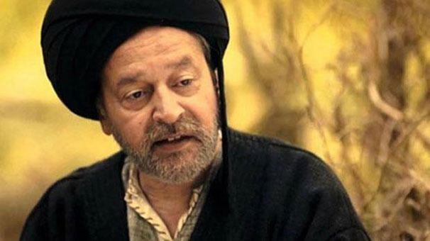 PAYDAR TFEKOLU    Seslendirme sanats, tiyatro oyuncusu Payidar Tfekiolu 17 Mays'ta hayatn kaybetti.  Tfekiolu, Devlet Tiyatrolar'ndaki rolnn yannda, Kurtlar Vadisi Pusu, Yunus Emre dizlerindeki stn performansyla biliniyordu.