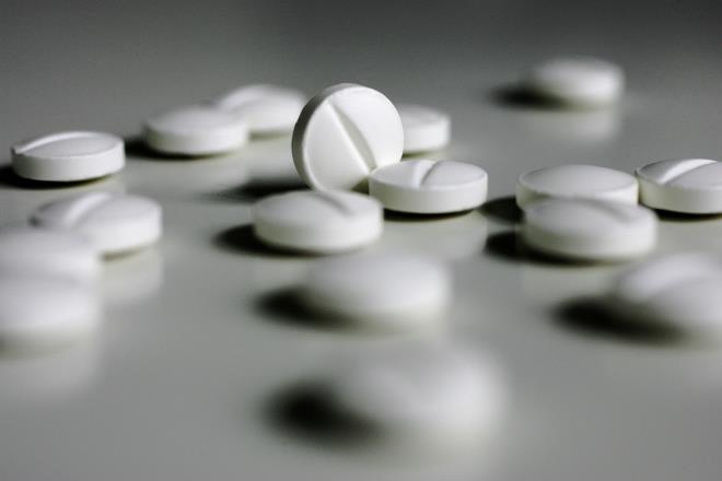 Ar kesiciler: Vcuttaki enfeksiyonla mcadele eden maddeleri basklayarak almaktadrlar. Bu nedenle kontrolsz ar kesici kullanm vcuttaki enfeksiyonu iddetlendirmektedir.