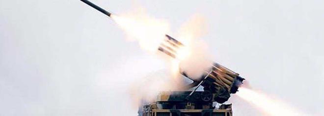 zerine yn bulma sistemi taklan roketler, test atlarnda hedeflerine 25 kilometreyi aan mesafeden ulat. Gdml roketlerle, kilometrelerce tedeki hedeflerin sniper (keskin nianc) hassasiyetinde vurulabilecei renildi.