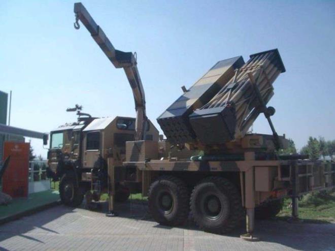 Roketsan tasarm ve retimi olan, aerodinamik yaps ve kompozit kat yaktl motoru sayesinde roketin menzili dier klasik 122 mm.lik roketlere gre %100 orannda uzatlmtr (deniz seviyesinde 36 km, 600 m rakmda 40 km).