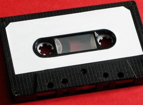 Bu ykselite en byk rol ise 2014 ylnda vizyona giren Guardians of The Galaxy (Galaksinin Koruyucular) adl filmin mzik albmnn etkili olduu vurgulanyor. Filmde, klasik bir teyp kasetinden dneminin sk paralar alyordu.