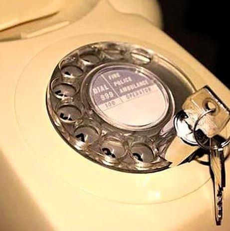 Numara evirmek mi dediniz?  ---  Masa telefonlarn kullanrken numara tulamak yerine o numaray gerekten evirirdik!