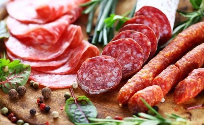 lenmi et    lenmi etler, vcudun ya depolamasna neden olur. Bu yzden marketlerdeki sucuk, salam ve hindi etini deil. kasaplardaki yasz etleri tercih etmelisinizz