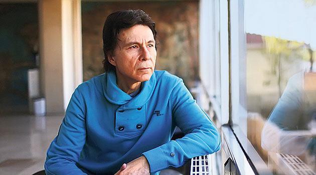 Akademisyenlie devam eden ke, geri kalan zamann kz Nazl ve down sendromlu rencileriyle geiriyor.