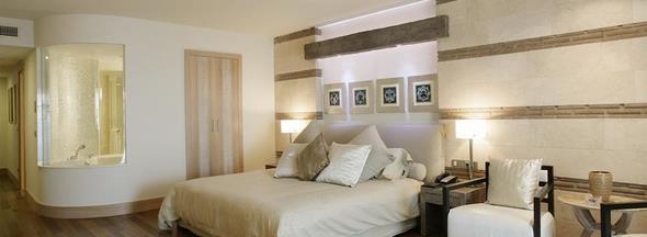 - G-20 dneminde Almanya Babakan Angela Merkel&#8217;in konaklad Kempinski Hotel The Dome&#8217;da 2018&#8217;in austos aynda 1 hafta konaklamann bedeli 70 bin lira.