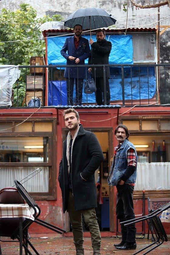 ukur'daki merak uyandran mahalle stanbul'un Fatih ilesinde bulunan Balat semtinde ekiliyor.