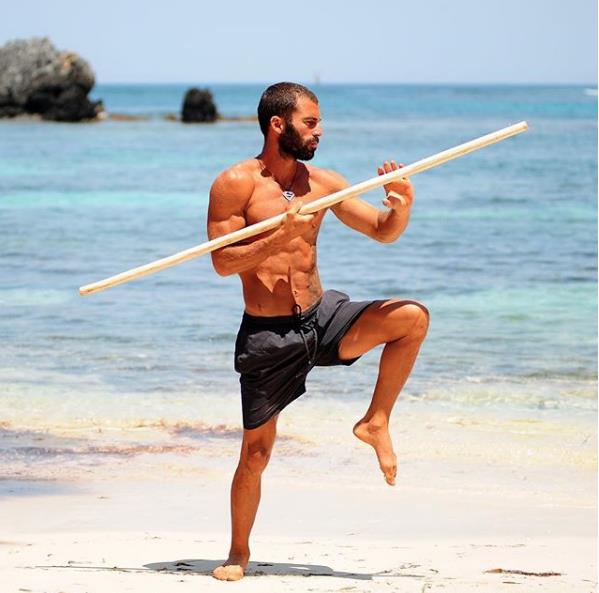 Getiimiz yllarda katld Survivor'da da tartmaya neden olacak hareketler yapan Turabi'nin bu paylam gndemden dmedi. 10 ubat'ta balayacak olan Survivor 2018 byle bir giri yapm oldu.