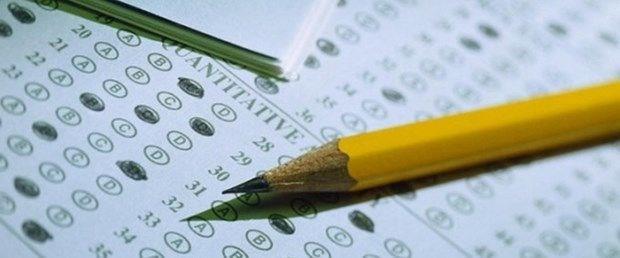 <p>E-YDS (Elektronik Yabanc Dil Snav)</p>          <p>  </p>      <p>Snav Tarihi: 10 ubat 2018</p>  <p>Bavuru Tarihi: 17 Ocak 2018/ 01 ubat 2018</p>  <p>Sonu Tarihi: 10 ubat 2018</p>