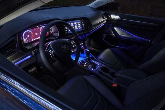 ABD&#8217;de tek motor seenei olarak 1.4 TSI motor seenei bulunuyor.