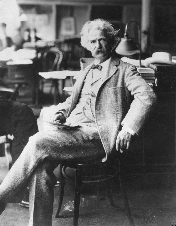 MARK TWAIN    <br>    Tom Sawyer'in Maceralar adl ocuk kitabnn yazar, Amerikal romanc Mark Twain.