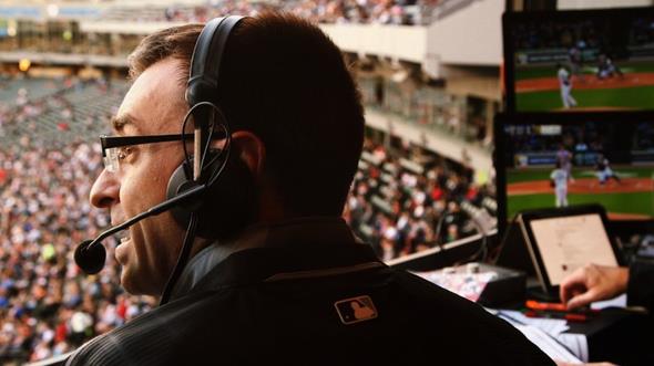 Canl Yayn Spikerlii--    Canl yayn spikerleri, canl yaynda geliebilecek olaylara annda mdahale etmek durumundalar.