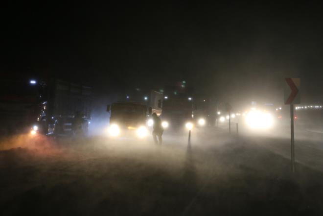 DENZL-ANTALYA KARAYOLU KAR NEDENYLE ZAMAN ZAMAN KAPANIYOR