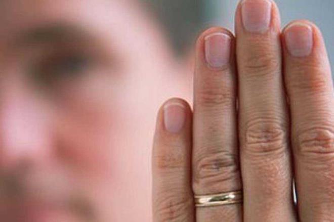 aret ve yzk parmaklar ayn uzunlukta olan kiilerin kalp krizi geirme riski daha fazla.