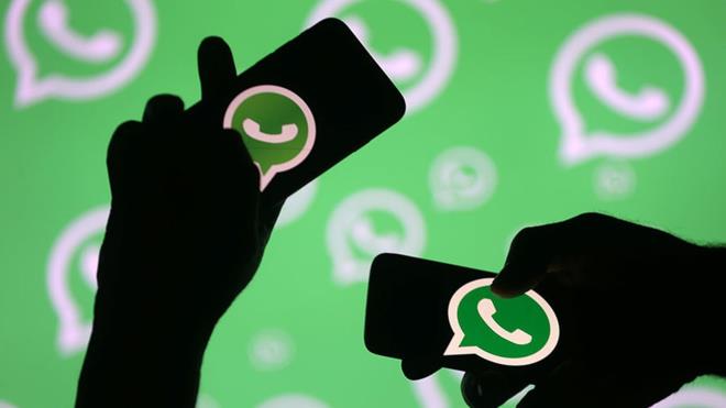 Yeni iOS gncellemesinin bir paras olarak WhatsApp ses kaytlarn artk kendi iinde kaydediyor. Biraz daha aklayc olursak sesli mesaj olutururken ar gelmesi, arjn bitmesi veya baka ilemler sz konusu olsa bile, sesli mesajlar kesintiye uramakszn uygulama tarafndan kaydediliyor.