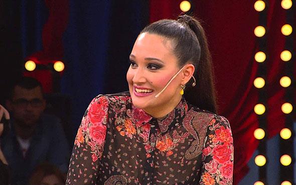 nl oyuncu Gupse zay, Afrin operasyonuyla ilgili aklama yapmazken, Alaska'daki depremle ilgili zntlerini paylamas sosyal medyada tepkilere neden oldu. Alaska tweetini silen zay, tepkiler zerine aklama yapt.