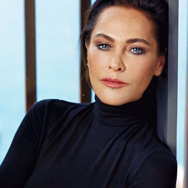 Ancak yeterince ilgilenmeyince spor salonunu alndan 1 yl sonra devretti.