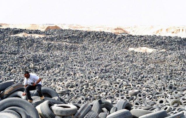 Baz yasad durumlarda eski tekerleklerin Hindistan, Pakistan ve Malezya gibi lkelere gnderildii oluyor fakat insan sal ve evre iin zararl olduu gerekesiyle eitli yaptrmlar uygulanabiliyor.