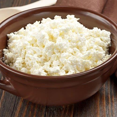 kelek peyniri ok abuk bozulan gdalar arasndadr. lei uzun sre saklamak istiyorsanz cam bir kabn iine kelei koyun. ine 2 adet kp eker ekleyin ve bu ekilde saklayn.