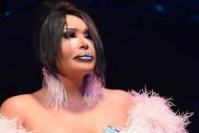 Blent Ersoy, getiimiz gn seyahat ettii zmir-stanbul uanda olay kard iddiasna da yant vermiti. Business&#8217;ta uan sanat, yannda oturan yolcuyu istemedii iin kavga kard ve uan yarm saat rtar yapmasna neden olduu haberlerini yalanlad: