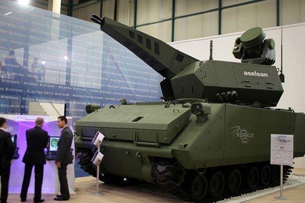 Yerli olarak retilen "niangah kalibrasyon adaptr"nden, operasyonel kullanm ncesinde silah sisteminin kalibrasyonunda yararlanlyor.