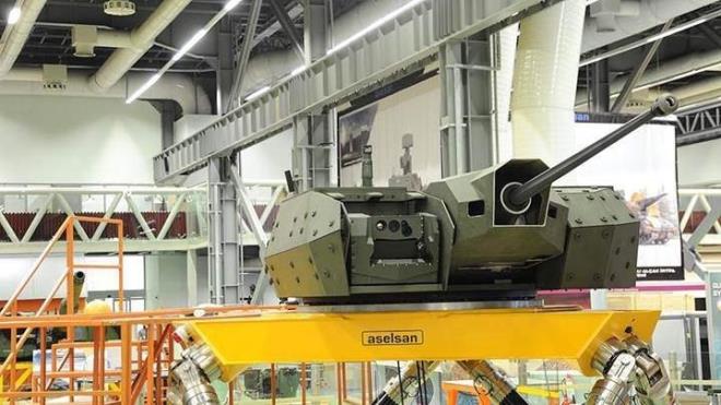 Sz konusu rn, ASELSAN'n 15 lkede kullanlan "Uzaktan Komutal Silah Sistemi" ailesinin hedefi bulmasnda kritik neme sahip bulunuyor. Sistem, askeri personelin zrhl ara iinden kmadan kuledeki silah sistemini kullanmasna olanak salyor.