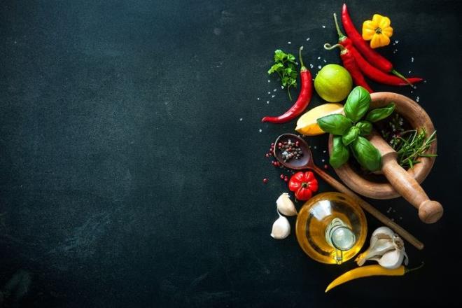 3. Yanl beslenme alkanlklar: <br>Besinsel nedenlere bal dklmeler de sk rastlanan dier bir faktrdr. Sonuta sa canl bir organdr ve onun da beslenmesi kanlanmas gerekir. Dzenli ve dengeli beslenmemek, uzun sreli alklar, tek tip beslenme ve karbonhidrat ierii yksek gdalar tketmek, sonuta sa etkileyip dkebilir. Tedavisi son derece pratiktir ve dengeli beslenmeye balanmas nemlidir.