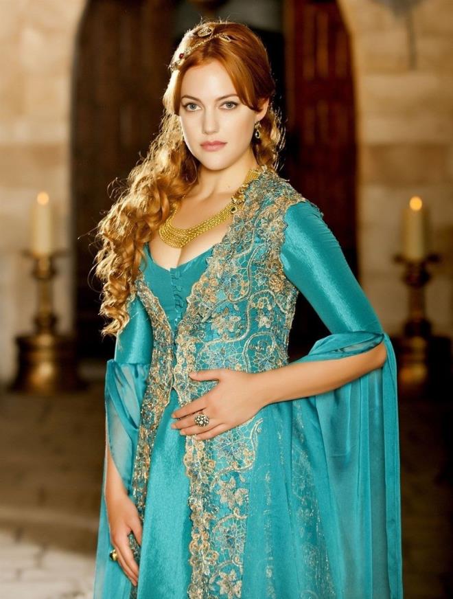 Uzerli'nin Muhteem Yzyl'da hayat verdii Hrrem Sultan karakteriyle yldz parlamt.