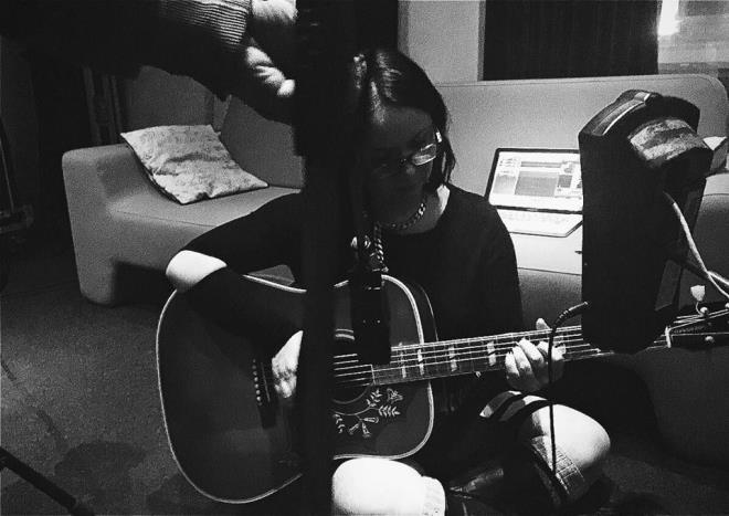 ebnem Ferah    "Kayt"