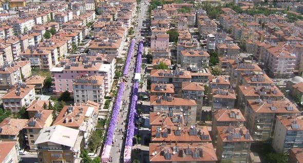 <p>Karaman </p>  <p> </p>  <p>2016 kii says:245 610</p>  <p> </p>  <p>         2017 kii says:246 672 </p>  <p> </p>  <p>Deiim (%) :0,43</p>  <p> </p>  <p>Deiim (Kii) :   1.062 </p>  <p> </p>  <p>Tunceli</p>  <p> </p>  <p>2016 kii says:82 193</p>  <p> </p>  <p>        2017 kii says: 82 498</p>  <p> </p>  <p>Deiim (%) : 0,37</p>  <p> </p>  <p>Deiim (Kii) :305</p>  <p> </p>  <p>Nide </p>  <p> </p>  <p>2016 kii says:351 468</p>  <p> </p>  <p>              2017 kii says:352 727 </p>  <p> </p>  <p>Deiim (%) :0,36 </p>  <p> </p>  <p>Deiim (Kii) :1.259 </p>  <p> </p>