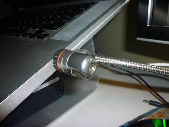 Ancak bu minik delik, bilgisayaranz korumanz salamak iin yaplan bir ayrnt...