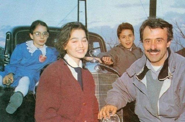 Bir dneme damga vuran 'Sper Baba' dizisinde Fiko'nun en kk kzn oynayan Payende izmeci Kl, bir daha ekranlarda grlmedi.