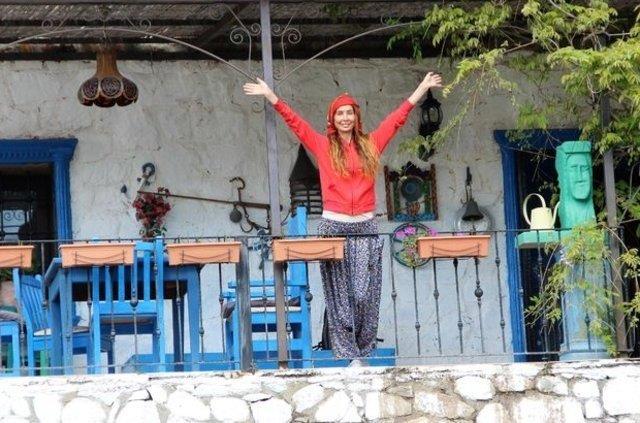 Ky hayat yaamaya balayan Dohmen'in gemiinden eser kalmad. Grkemli hayat geride brakan manken imdilerde kkba hayvan besleyip, organik tarm rnleri yetitiriyor.