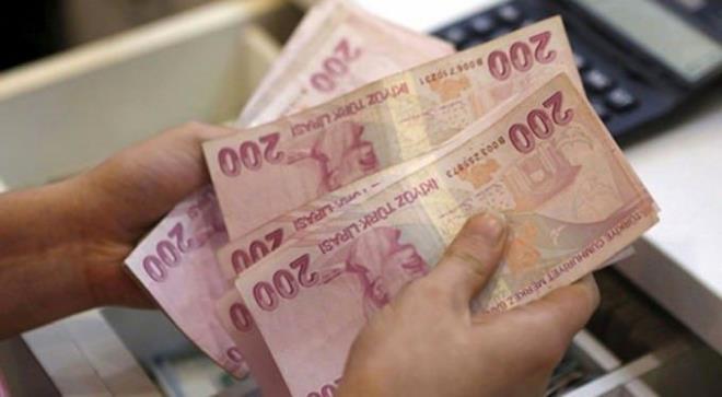 Kamunun paras tek hesapta<p>    Tasaryla, &#8216;Tek Hazine Kurumlar Hesab&#8217; oluturuluyor. Dzenleme ile genel bteli idareleri kapsayan mevcut tek hazine hesab sisteminin, dier idareleri de kapsayacak ekilde geniletilerek kamu nakit ynetiminin etkinliinin artrlmas, kapsama alnacak kamu idarelerinin mevcut tm hesaplar kapatlarak TCMB nezdindeki Hazine adna alacak, &#8216;Tek Hazine Kurumlar Hesab&#8217;na aktarlmas ve nemalandrlmas ngrlyor.