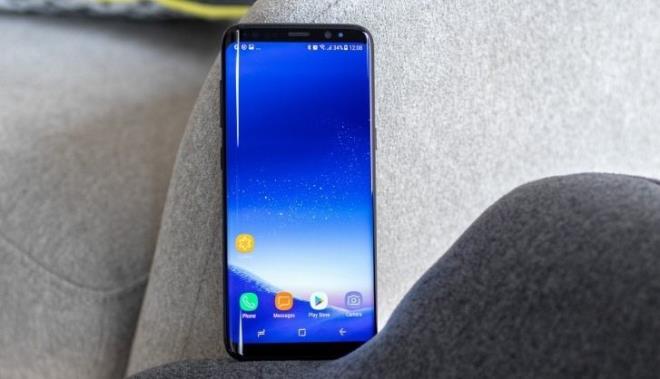 192 ift pikselli otomatik odaklama ve 60 kare saniye 4K video kayd