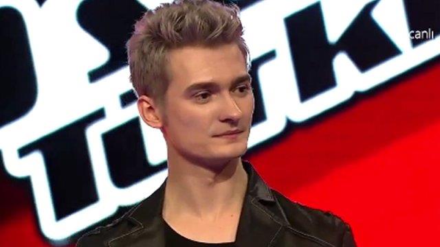 OUZ BERKAY FDAN 2012 O SES TRKYE BRNCS: O Ses Trkiye 2012 ampiyonu Ouz Berkay Fidan olmutu. O Ses Trkiye'nin birinci ampiyonu olan Ouz Berkay Fidan Murat Boz'a ilk ve tek ampiyonluunu kazandrd.