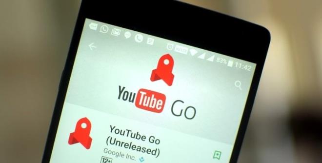 Yakndakilerle video paylam: YouTube Go kullanrken videolarnz yaknnzda bulunan aile yeleri ve arkadalarnzla hi veri kullanmadan paylaabilirsiniz.