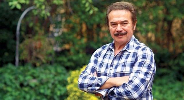 Basn aklamasnn ardndan Orhan Gencebay ve istifa eden sanat dostlar basn mensuplarnn sorularn da yantlad. Bir gazetecinin " Arif Bey(Arif Sa) ile aranzda politik bir mesele var m? eklindeki sorusuna Gencebay, "Etnik veya mezhepsel; byle bir eyin laf edilmesi utan vericidir. Benim siyasetle de iim yok. Siyaseti, siyasetiler yapsn. Ben sanatym. Sanat siyaset yapmaz. Sanat, iyiyi, doruyu, estetii, adaleti, her olumluyu anlatr. Fakat bu deerleri bilen, sayg duyan hangi siyasi kurum varsa ona sayg duyarm" eklinde yant verdi.