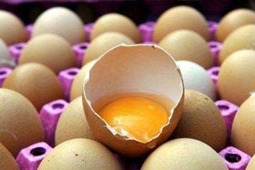 Yeti�kin bireylerde g�nl�k kalsiyum ihtiyac� 1000 mg kadard�r.